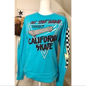 City Streets Tops - 90s Vintage Skateboard Top City Streets Tops - 90s Vintage Skateboard Top